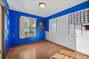 231 Briarwood Dr, Elgin, IL 60120 - Photo 14
