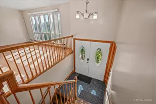 231 Briarwood Dr, Elgin, IL 60120 - Photo 6
