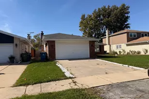 9336 Moody Ave, Oak Lawn, IL 60453 - Photo 2