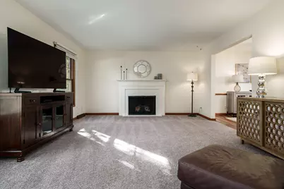 1158 Roxbury Road, Rockford, IL 61107 - Photo 10