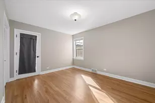 6539 N Neva Ave, Chicago, IL 60631 - Photo 12