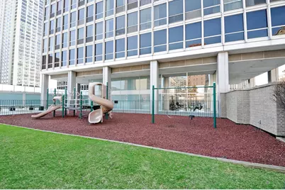 340 W Diversey Parkway #2216, Chicago, IL 60657 - Photo 32