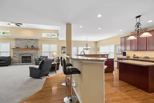 12237 Winterberry Ln, Plainfield, IL 60585 - Photo 10