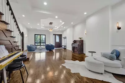 4627 S Saint Lawrence Avenue, Chicago, IL 60653 - Photo 6