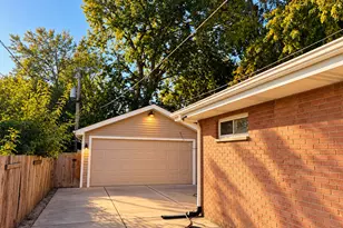 1442 Suffolk Ave, Westchester, IL 60154 - Photo 4