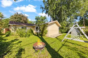 7101 Edgebrook Ln, Hanover Park, IL 60133 - Photo 24
