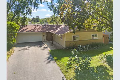 7101 Edgebrook Lane, Hanover Park, IL 60133 - Photo 26