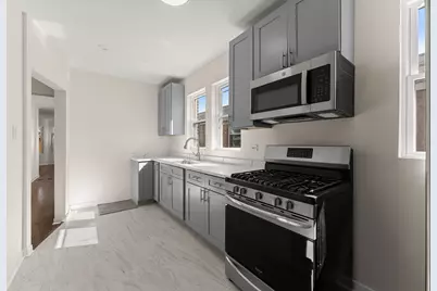 8950 S Lowe Avenue, Chicago, IL 60620 - Photo 12