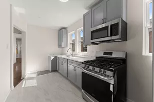 8950 S Lowe Ave, Chicago, IL 60620 - Photo 12