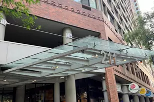 211 E Ohio St, Chicago, IL 60611 - Photo 2