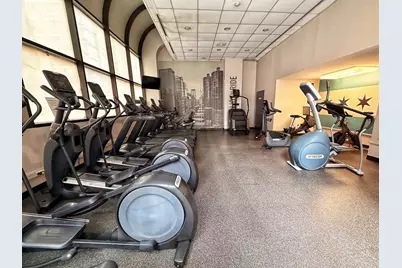 211 E Ohio Street #2706, Chicago, IL 60611 - Photo 16