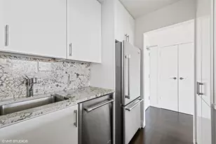 3600 N Lake Shore Dr, Chicago, IL 60613 - Photo 6