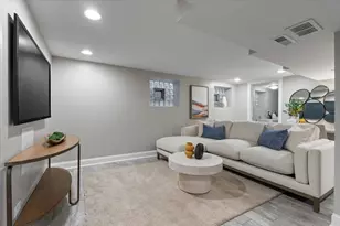 5324 N Laramie Ave, Chicago, IL 60630 - Photo 26