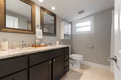 5324 N Laramie Avenue, Chicago, IL 60630 - Photo 16