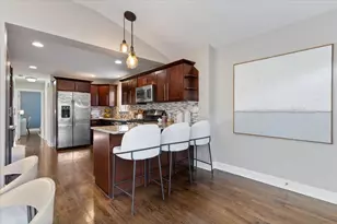 5324 N Laramie Ave, Chicago, IL 60630 - Photo 10