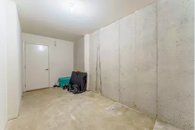 5218 W Galewood Avenue #A, Chicago, IL 60639 - Photo 8