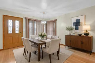 1528 N 21st Ave, Melrose Park, IL 60160 - Photo 2
