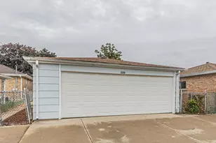 1528 N 21st Ave, Melrose Park, IL 60160 - Photo 26
