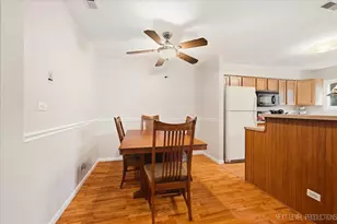 308 Primrose Ct, Aurora, IL 60504 - Photo 4
