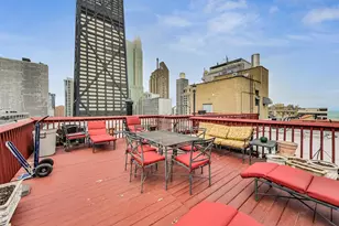 222 E Chestnut St, Chicago, IL 60611 - Photo 6