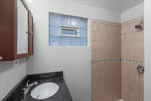 1464 W Ohio St, Chicago, IL 60642 - Photo 10