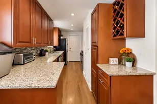 1464 W Ohio St, Chicago, IL 60642 - Photo 16