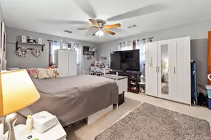 23 Coffman Ln, Plano, IL 60545 - Photo 10