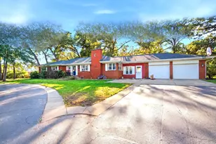 23 Coffman Ln, Plano, IL 60545 - Photo 1