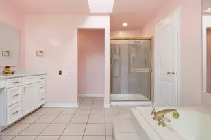192 W Fox Hill Dr, Buffalo Grove, IL 60089 - Photo 22