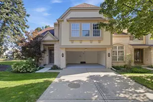 192 W Fox Hill Dr, Buffalo Grove, IL 60089 - Photo 44