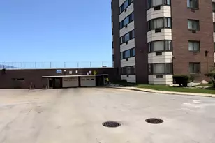 7337 S South Shore Dr, Chicago, IL 60649 - Photo 2