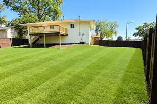 300 Hickory Ave, Romeoville, IL 60446 - Photo 48