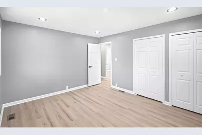300 Hickory Avenue, Romeoville, IL 60446 - Photo 34