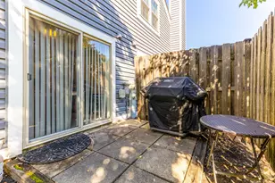 1230 N Knollwood Dr, Palatine, IL 60067 - Photo 20
