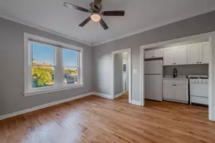 1414 W Pratt Blvd, Chicago, IL 60626 - Photo 2