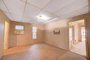 436 E Cherry St, Watseka, IL 60970 - Photo 18