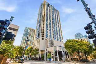 1122 N Clark St, Chicago, IL 60610 - Photo 2