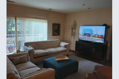 701 5th Avenue N 5th Avenue #102, Addison, IL 60101 - Photo 8