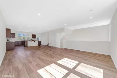 212 Mountain Interval Road #06325, Schaumburg, IL 60193 - Photo 2
