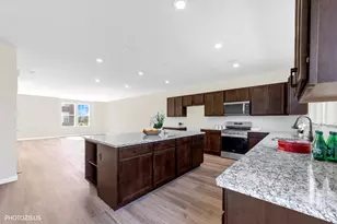 212 Mountain Interval Rd, Schaumburg, IL 60193 - Photo 6