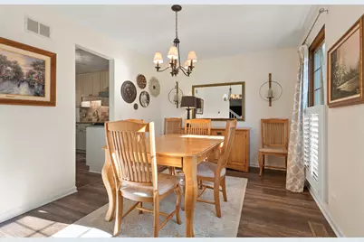 945 E Benton Avenue, Naperville, IL 60540 - Photo 8