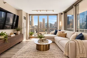 200 W Grand Ave, Chicago, IL 60654 - Photo 2