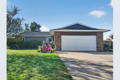 155 W Fox Street, Coal City, IL 60416 - Photo 2