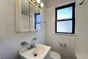 661 W Sheridan Rd, Chicago, IL 60613 - Photo 18