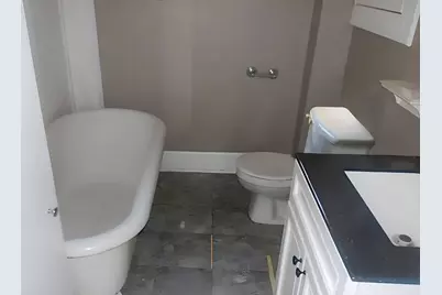 218 E Washington Street, Paris, IL 61944 - Photo 8