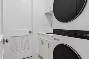 2238 N Wayne Ave, Chicago, IL 60614 - Photo 40