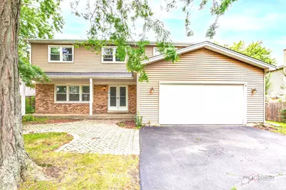 562 Applegate Lane, Lake Zurich, IL 60047 - Photo 2