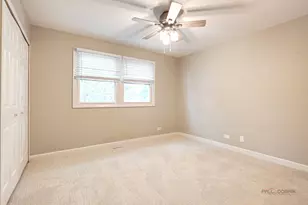 562 Applegate Ln, Lake Zurich, IL 60047 - Photo 28