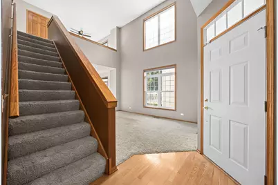 2139 Ashley Court #2139, Downers Grove, IL 60515 - Photo 2