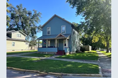 554 Bangs Street, Aurora, IL 60505 - Photo 2